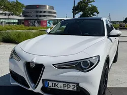 Weiß Gebraucht 2018 Alfa Romeo Stelvio SUV | 21.990 € (Guter Preis)