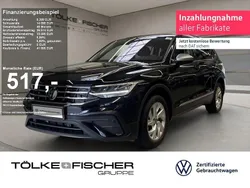Deep black perleffekt (metallic) Gebraucht 2024 VW Tiguan Allspace Life SUV | 42.959 € (Fairer Preis)