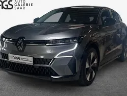Grau Gebraucht 2022 Renault Mégane Equilibre Limousine | 18.990 € (Guter Preis)