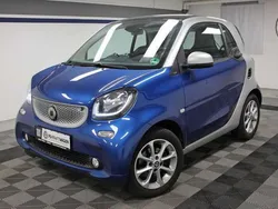 Blau Gebraucht 2015 Smart ForTwo Coupé Kleinwagen | 12.470 € (Fairer Preis)