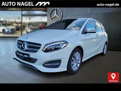 Weiß Gebraucht 2015 Mercedes B180 Style Van / Kleinbus | 15.989 € (Fairer Preis)