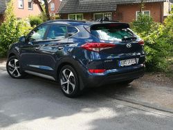 Blau Gebraucht 2017 Hyundai Tucson SUV | 18.100 € (Fairer Preis)