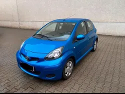 Blau Gebraucht 2009 Toyota Aygo Kleinwagen | 4.400 € (Guter Preis)