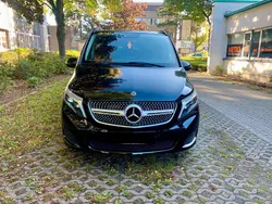 Schwarz Gebraucht 2018 Mercedes V250 Avantgarde Van / Kleinbus | 23.750 € (Fairer Preis)