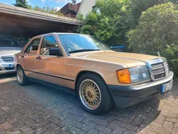 Gold Gebraucht 1984 Mercedes 190 Limousine | 9.999 €