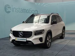Weiß Gebraucht 2024 Mercedes GLB220 SUV | 50.049 € (Teuer)