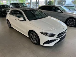 Weiß Gebraucht 2024 Mercedes A200 AMG line Limousine | 31.900 € (Fairer Preis)