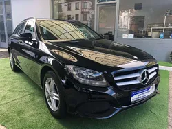 Schwarz unilack Gebraucht 2016 Mercedes C180 Kombi | 21.499 € (Fairer Preis)
