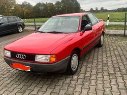 Rot Gebraucht 1991 Audi 80 Limousine | 2.799 €