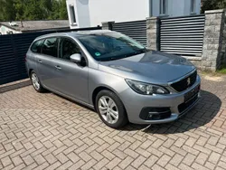 Grau Gebraucht 2018 Peugeot 308 Active Kombi | 9.550 € (Fairer Preis)