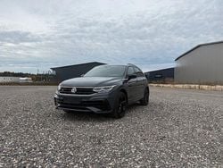 Grau Gebraucht 2024 VW Tiguan R-line SUV | 37.980 € (Guter Preis)