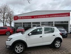 Weiß Gebraucht 2016 Dacia Sandero Prestige Kleinwagen | 4.999 € (Fairer Preis)