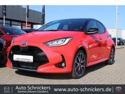 Rot Gebraucht 2021 Toyota Yaris Hybrid Edition Kleinwagen | 18.500 € (Fairer Preis)