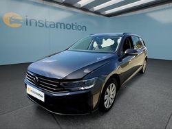 Grau Gebraucht 2023 VW Passat Kombi | 29.749 € (Fairer Preis)