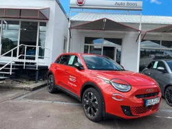 Orange sun of italy Gebraucht 2024 Fiat 600E La Prima SUV | 37.889 €