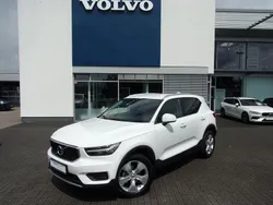 Weiß Gebraucht 2021 Volvo XC40 Momentum SUV | 27.900 € (Guter Preis)