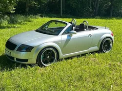 Silber Gebraucht 2000 Audi TT Roadster Cabrio | 11.498 €