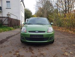 Grün Gebraucht 2008 Ford Fiesta Ghia Kleinwagen | 1.999 € (Fairer Preis)
