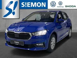 Blau Neu 2025 Skoda Fabia Ambition Limousine | 18.930 € (Guter Preis)