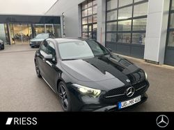 Schwarz Gebraucht 2025 Mercedes A200 AMG Limousine | 40.400 €