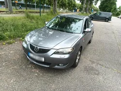 Grau Gebraucht 2004 Mazda 3 Limousine | 950 € (Superpreis)