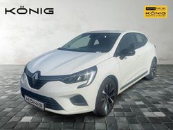 Weiß Gebraucht 2023 Renault Clio V Equilibre Limousine | 15.999 € (Fairer Preis)
