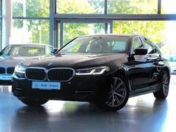 Schwarz Gebraucht 2022 BMW 520 Limousine | 26.800 € (Superpreis)