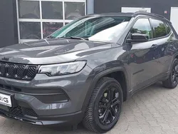 Grau Gebraucht 2023 Jeep Compass Night Eagle SUV | 29.776 € (Fairer Preis)