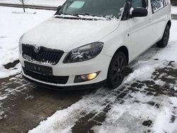 Weiß Gebraucht 2015 Skoda Roomster Style Van / Kleinbus | 7.200 €