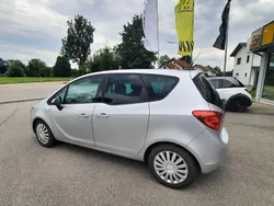 Silber Gebraucht 2016 Opel Meriva drive Van / Kleinbus | 5.900 € (Superpreis)