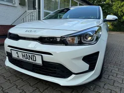 (ud) schneeweiss Gebraucht 2023 Kia Rio Vision Limousine | 15.999 € (Fairer Preis)