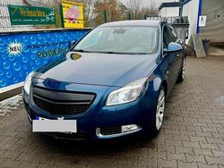 Blau Gebraucht 2011 Opel Insignia Limousine | 6.950 € (Etwas zu teuer)