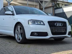 Weiß Gebraucht 2010 Audi A3 Sportback S-line plus Limousine | 10.800 € (Teuer)