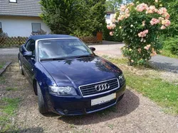 Blau Gebraucht 2002 Audi A4 Cabriolet Cabrio | 9.900 € (Teuer)