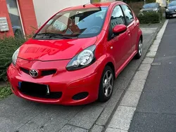Rot Gebraucht 2009 Toyota Aygo Kleinwagen | 2.450 € (Fairer Preis)