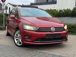 Rot Gebraucht 2015 VW Golf Sportsvan R-line Van / Kleinbus | 12.870 € (Guter Preis)