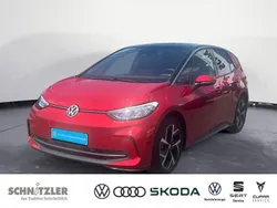 Rot Gebraucht 2024 VW ID.3 Pro Kleinwagen | 32.950 € (Etwas zu teuer)
