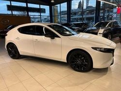 Snowflake white Neu 2026 Mazda 3 Homura-Line Limousine | 27.890 €