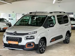 Grau Gebraucht 2022 Citroën Berlingo Shine Van / Kleinbus | 25.990 € (Etwas zu teuer)