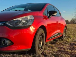 Rot Gebraucht 2013 Renault Clio IV Dynamique Limousine | 5.599 €
