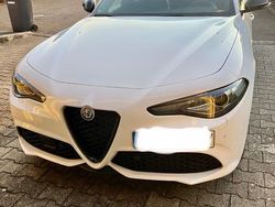Weiß Gebraucht 2022 Alfa Romeo Giulia Veloce Limousine | 31.500 € (Teuer)