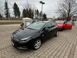 Schwarz Gebraucht 2018 Opel Astra Limousine | 10.700 € (Fairer Preis)