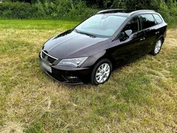 Violett Gebraucht 2017 Seat Leon ST Kombi | 8.500 € (Fairer Preis)