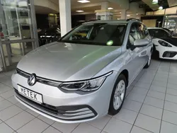 Silber Gebraucht 2022 VW Golf VIII Life Kombi | 19.980 € (Guter Preis)