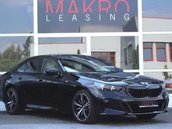 Black sapphire metallic Gebraucht 2023 BMW 520 M Sport Limousine | 55.990 € (Fairer Preis)