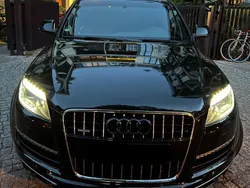 Schwarz Gebraucht 2010 Audi Q7 SUV | 10.800 € (Guter Preis)