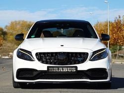 Weiß Gebraucht 2017 Mercedes C63 AMG AMG Limousine | 55.000 €