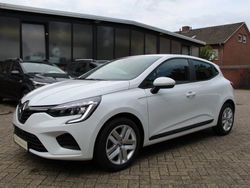 Gletscher weiss Gebraucht 2021 Renault Clio V SE Limousine | 13.890 € (Etwas zu teuer)
