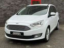 Weiß Gebraucht 2017 Ford Grand C-Max Titanium Van / Kleinbus | 14.950 € (Etwas zu teuer)