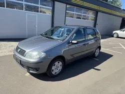 Grau Gebraucht 2005 Fiat Punto Kleinwagen | 2.500 € (Teuer)